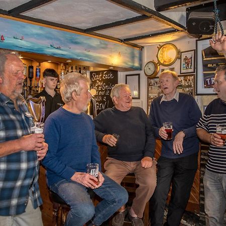 Cadgwith Cove Inn Eksteriør bilde